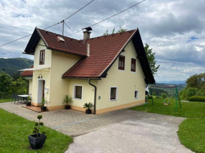 Charmantes Ferienhaus in bester Lage Keutschach Am See